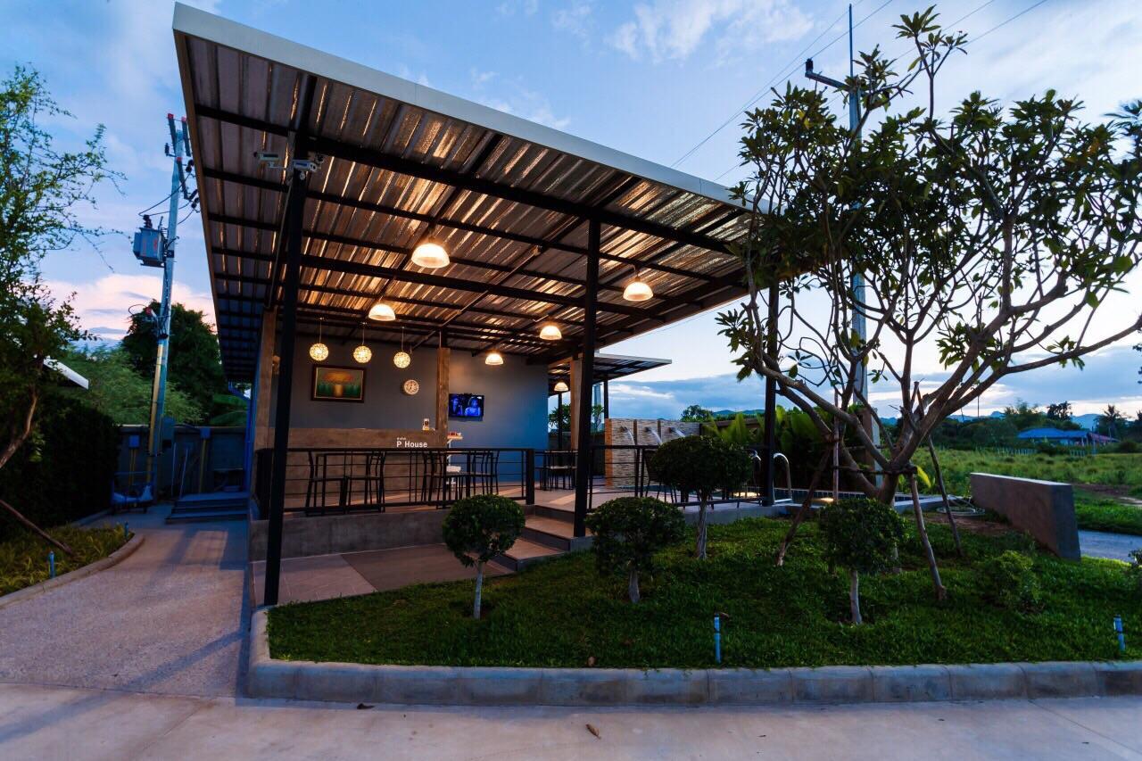 Motel P House Kanchanaburi Exterior foto